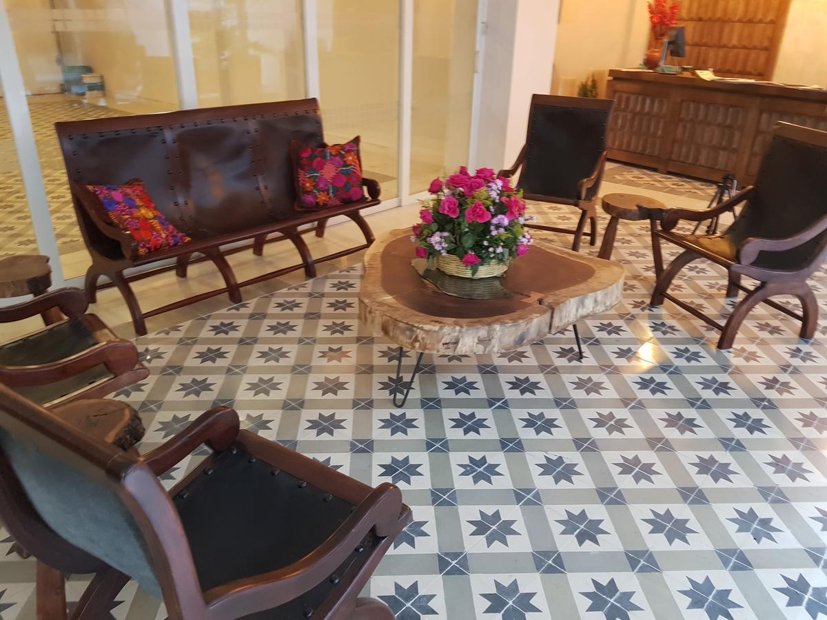 Puerta San Pedro Hotel Tlaquepaque Екстериор снимка