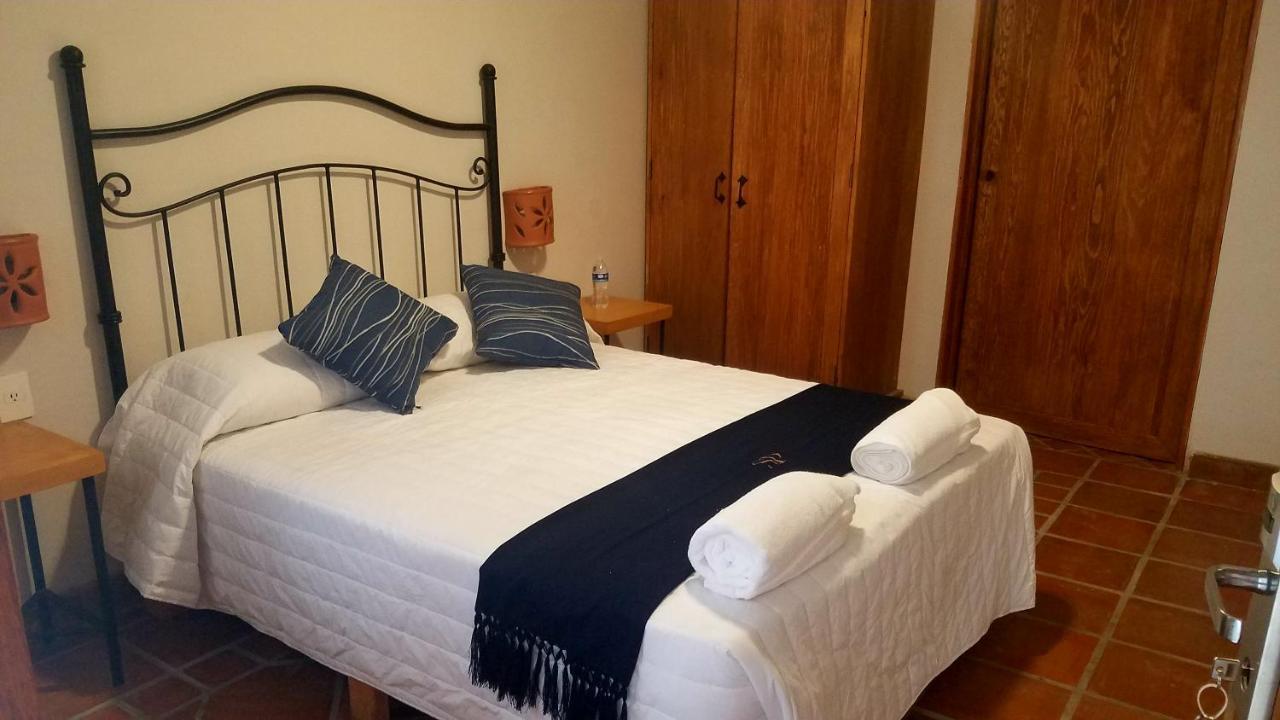 Puerta San Pedro Hotel Tlaquepaque Екстериор снимка