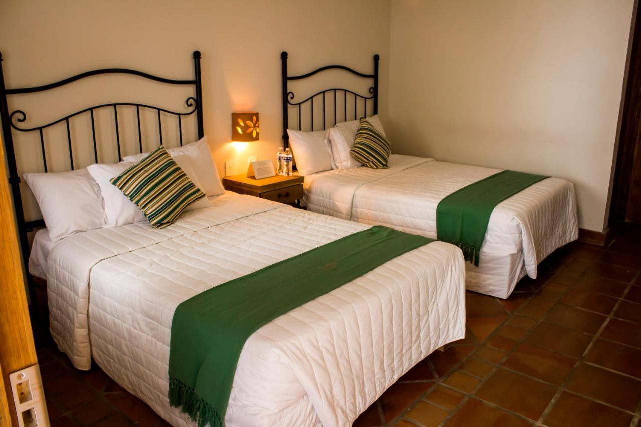 Puerta San Pedro Hotel Tlaquepaque Екстериор снимка