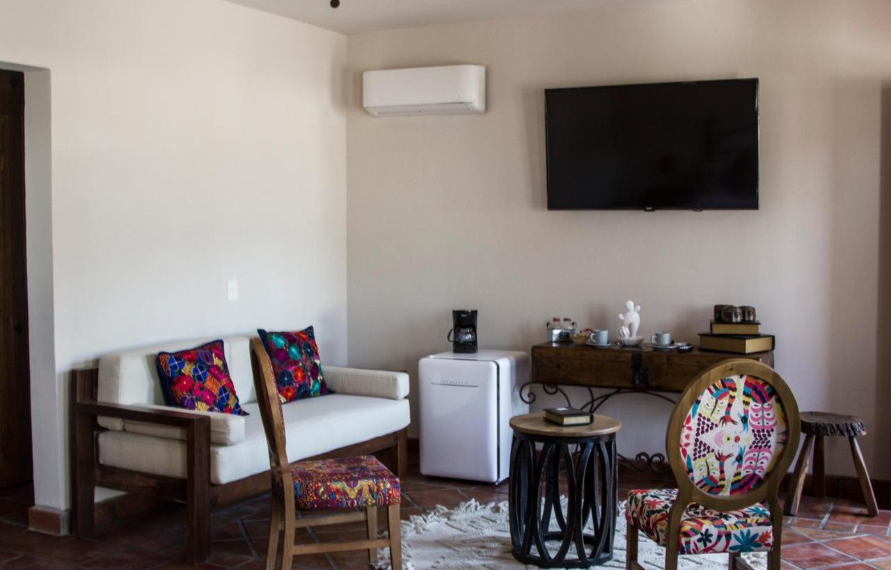 Puerta San Pedro Hotel Tlaquepaque Екстериор снимка